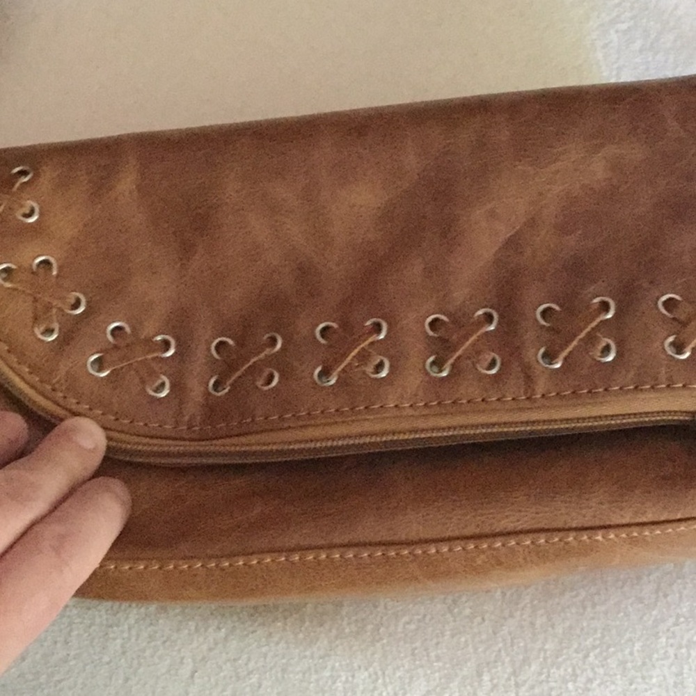 Brown leather shoulder bag